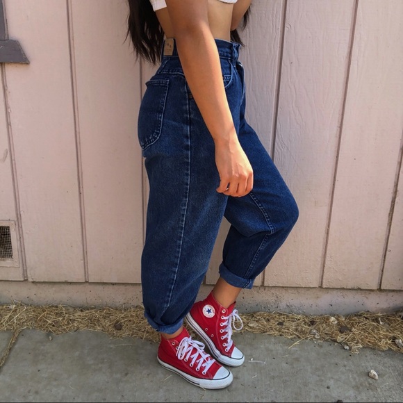 HIGH WAISTED DARK WASH MOM JEANS - Picture 3 of 5